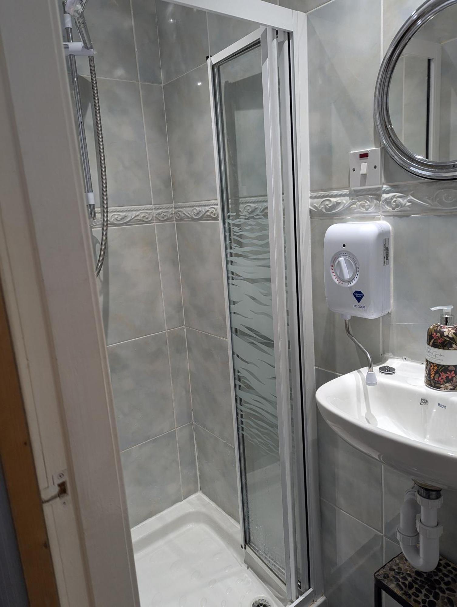 Rooms At Tarrareoch Bathgate Camera foto