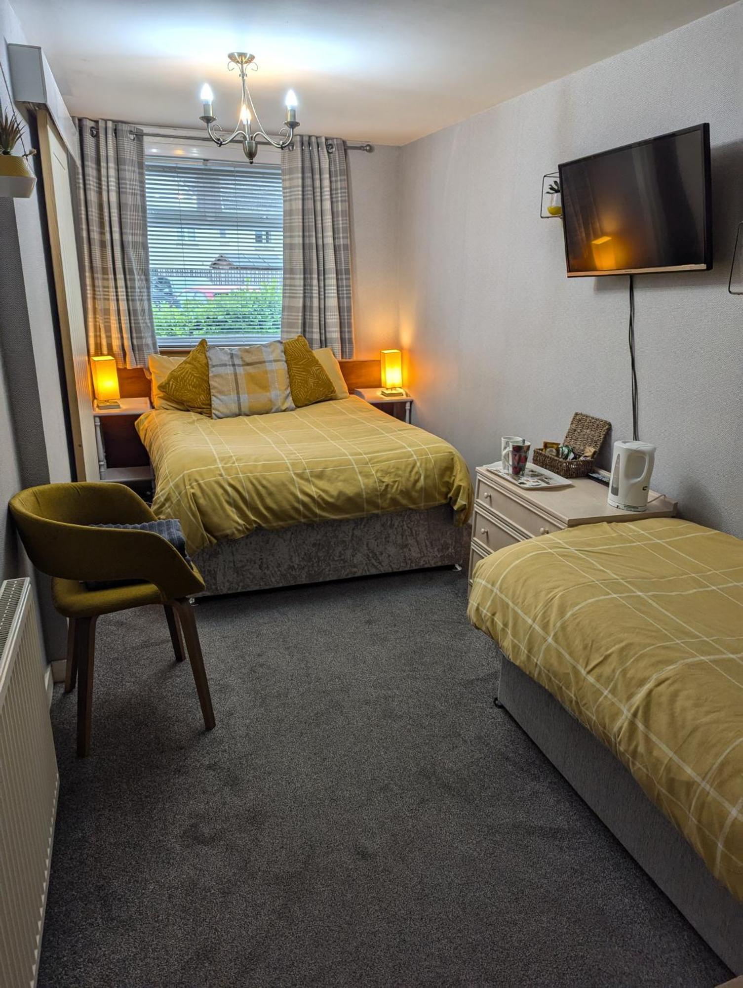 Rooms At Tarrareoch Bathgate Camera foto