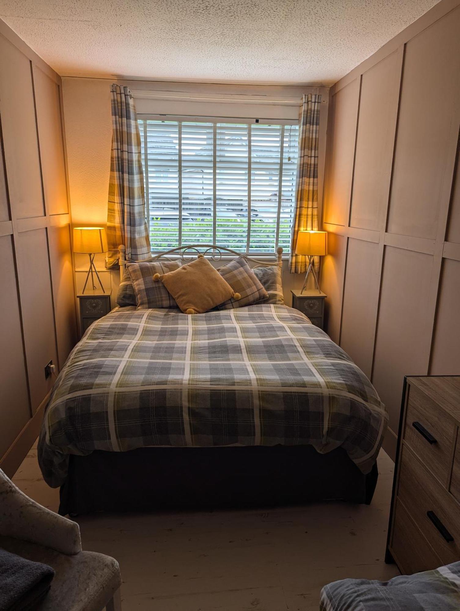 Rooms At Tarrareoch Bathgate Camera foto