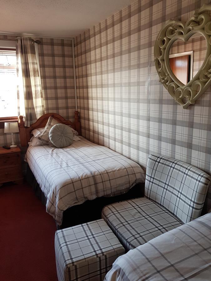 Rooms At Tarrareoch Bathgate Esterno foto